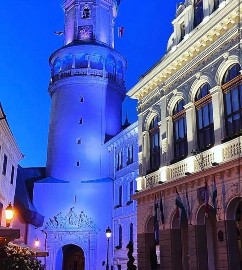 Апартаменты Quattro Casa Шопрон Экстерьер фото
